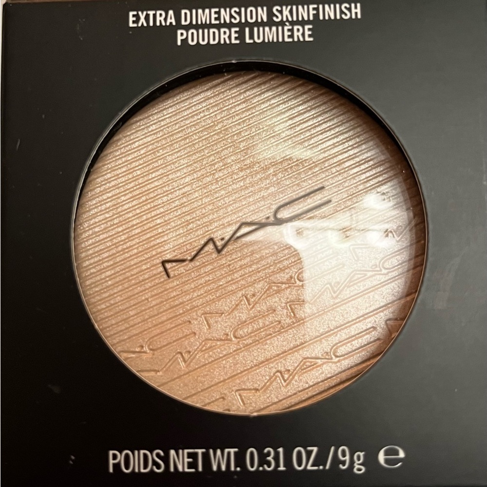BNIB MAC EXTRA DIMENSION SKINFINISH  HIGHLIGHTER DOUBLE GLEAM❣️LAST ONE❣️